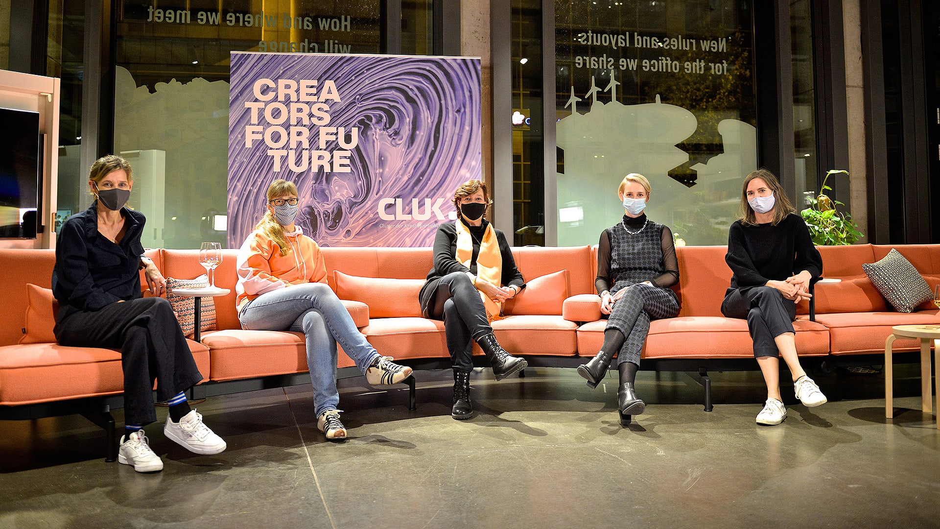 Judith Augustin, Annette Bertsch, Elisabeth Budde, Katja Lis und Sophie Dobrigkeit beim CLUK Event (Cluster der Kreativwirtschaft in Hessen e. V.) am 29.10.2020